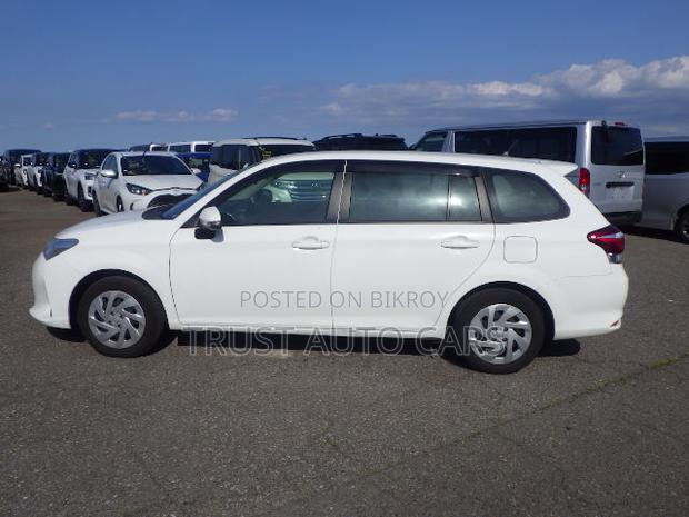 Toyota Corolla Fielder 2021 White
