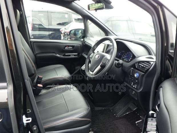 Toyota Voxy 2021 Black