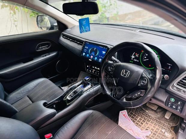 Honda Vezel 2016 Black