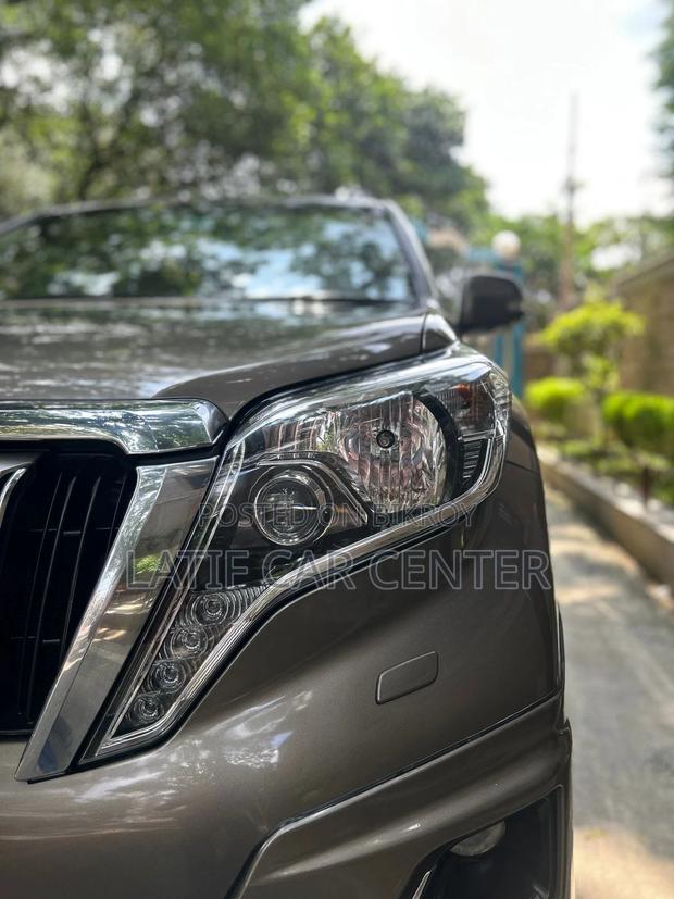 Toyota Land Cruiser Prado 2015 Brown