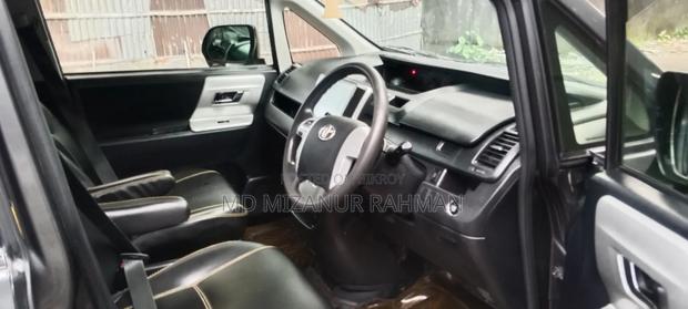 Toyota Noah 2012 Black
