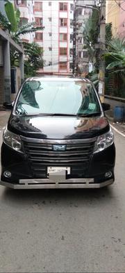 Toyota Noah 2014 Black for sale