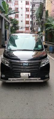 Toyota Noah 2014 Black for sale