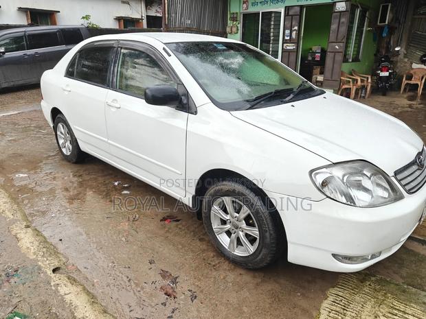 Toyota Corolla 2003 White