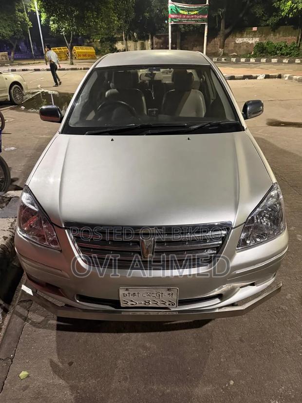 Toyota Corolla 2004 Silver