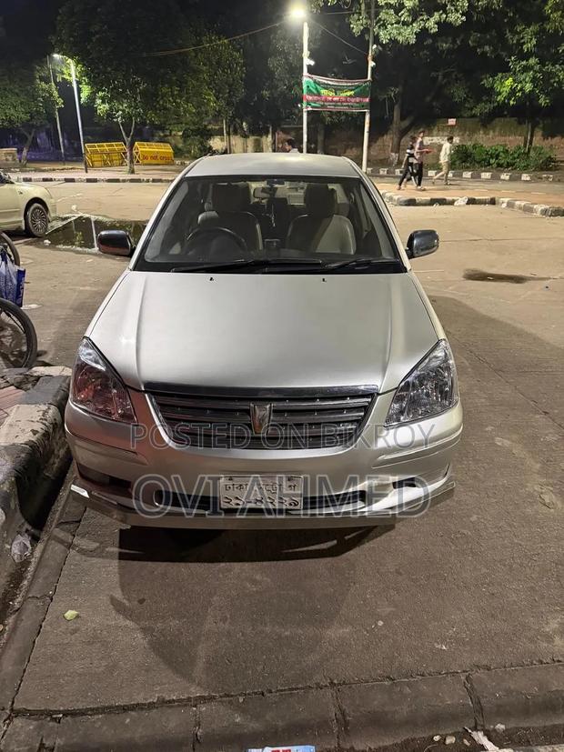 Toyota Corolla 2004 Silver