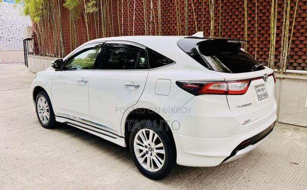 Toyota Harrier 2.0 4WD 2017 Pearl