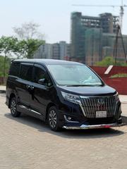 Toyota Esquire 1.8 FWD Hybrid (7 Seater) 2020 Maroon for sale