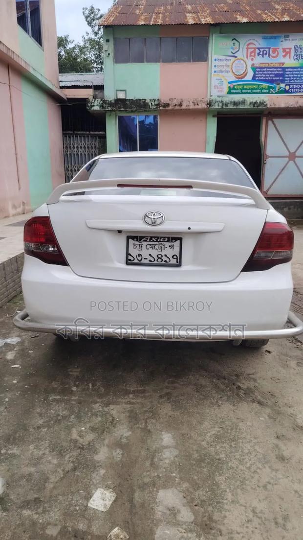 Toyota Axio 2010 White