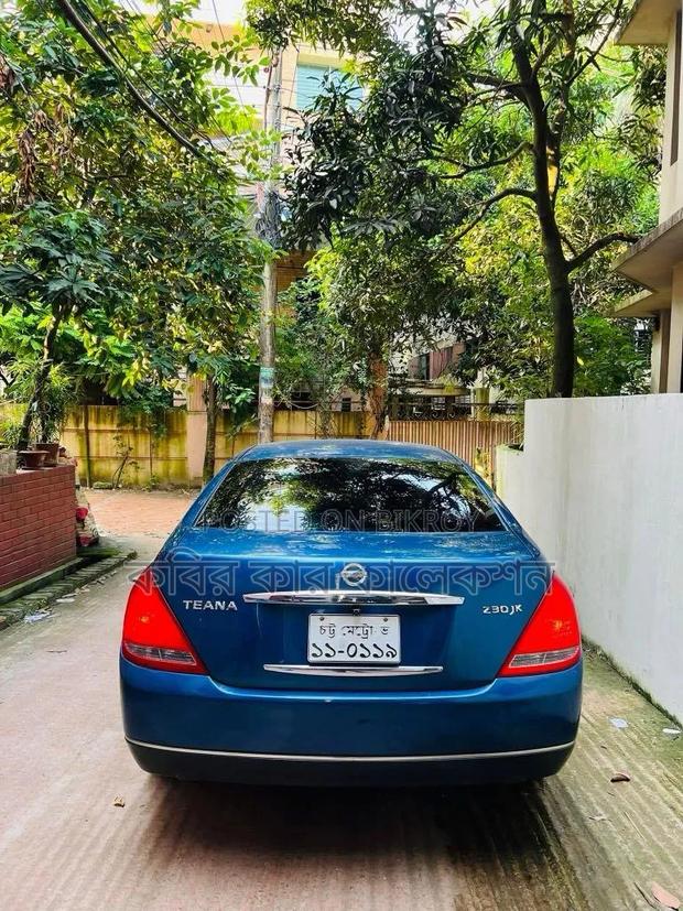 Nissan Teana 2004 Blue