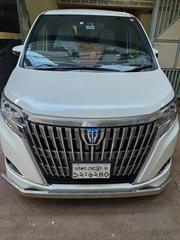 Toyota Noah 2019 Pearl for sale