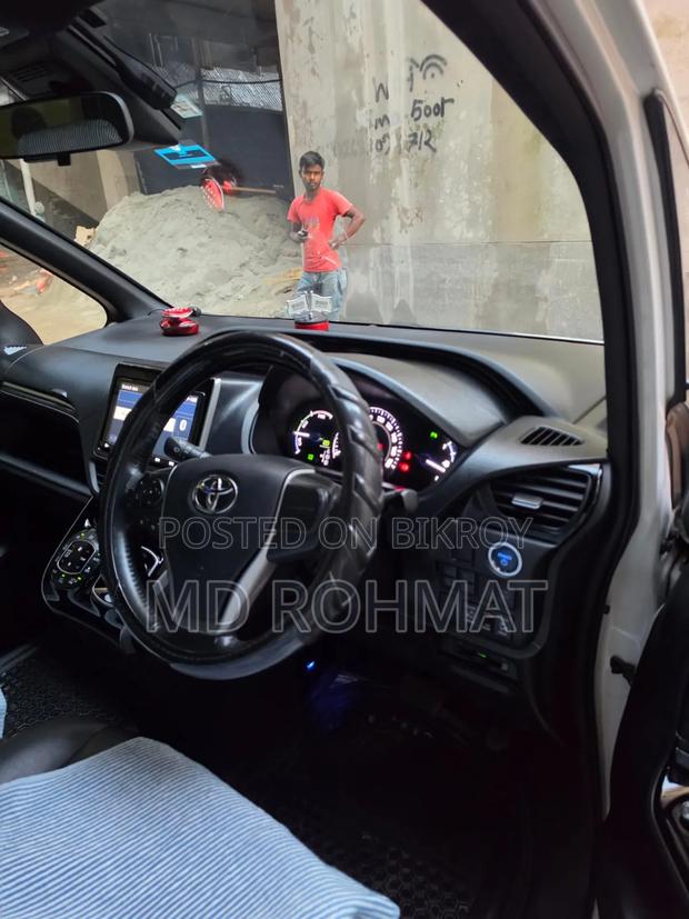 Toyota Noah 2019 Pearl