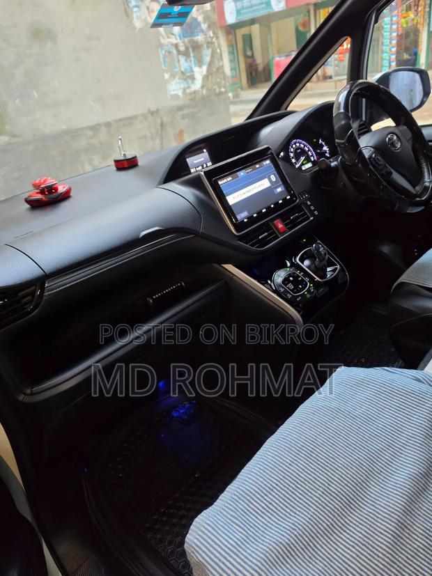 Toyota Noah 2019 Pearl