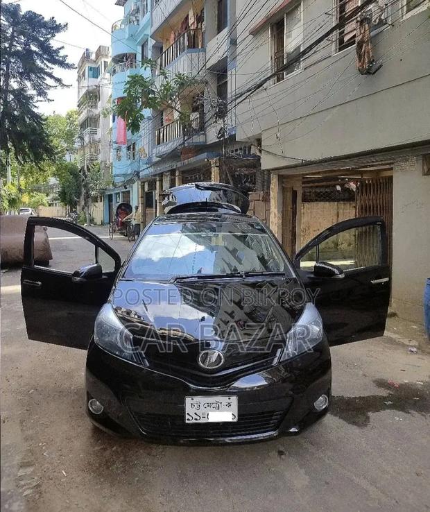 Toyota Vitz 1.0 FWD 5dr 2010 Black
