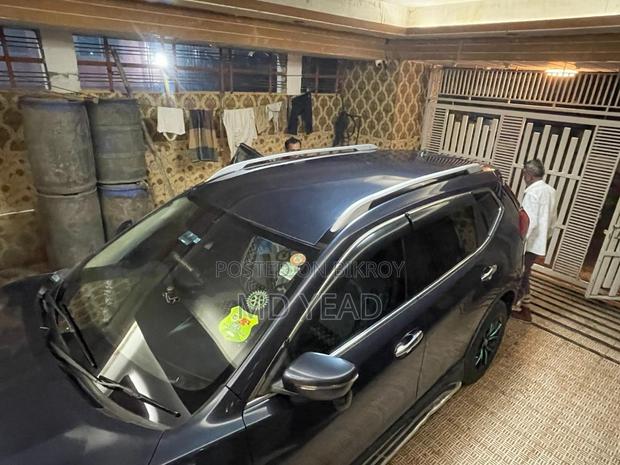Nissan X-Trail 2.0 Petrol FWD 2015 Blue