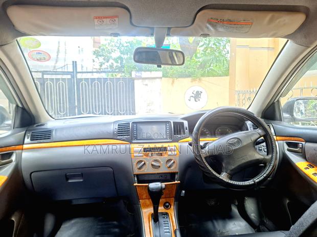 Toyota Corolla 2004 Silver