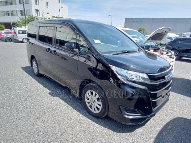 New Toyota Noah 1.8 FWD Hybrid (7 Seater) 2021 Black