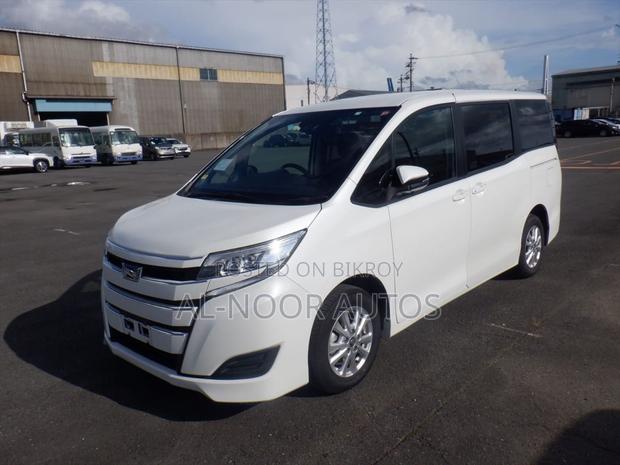 Toyota Noah 1.8 FWD Hybrid (7 seater) 2021 Pearl