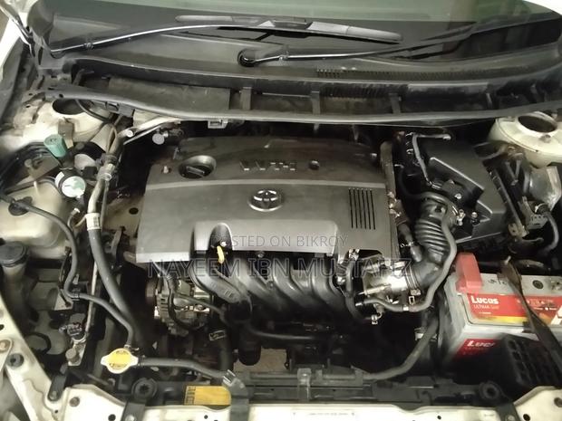 Toyota Premio 2012 Pearl