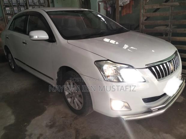 Toyota Premio 2012 Pearl