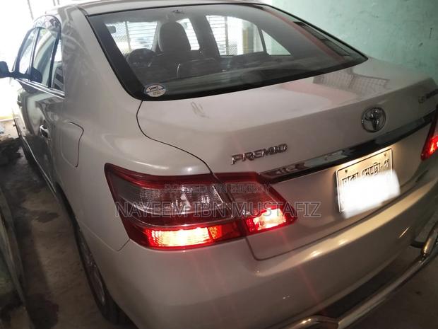 Toyota Premio 2012 Pearl