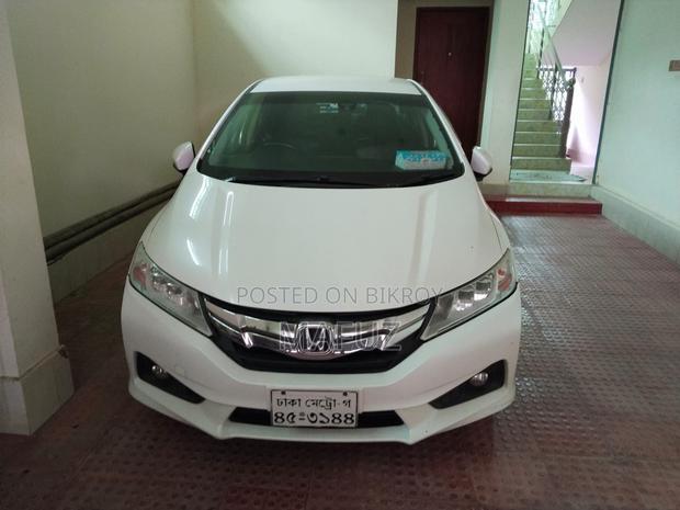Honda Grace 1.5 Hybrid AWD 2015 Pearl