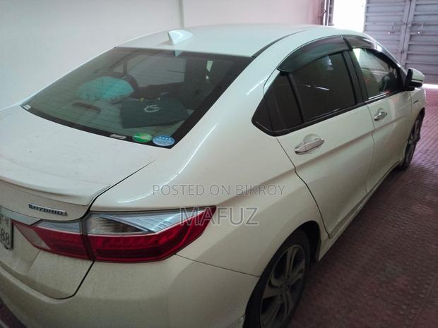 Honda Grace 1.5 Hybrid AWD 2015 Pearl