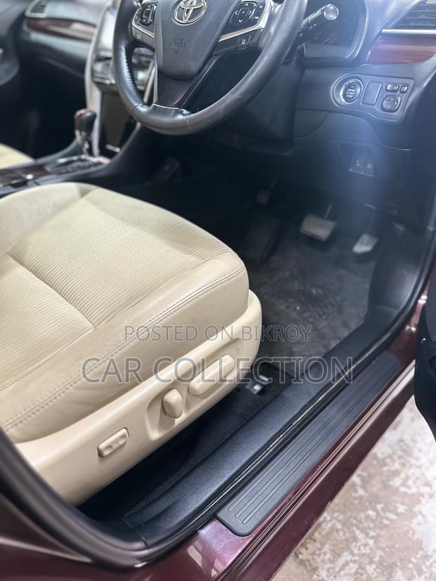 Toyota Premio 1.5 FWD 2018 Red