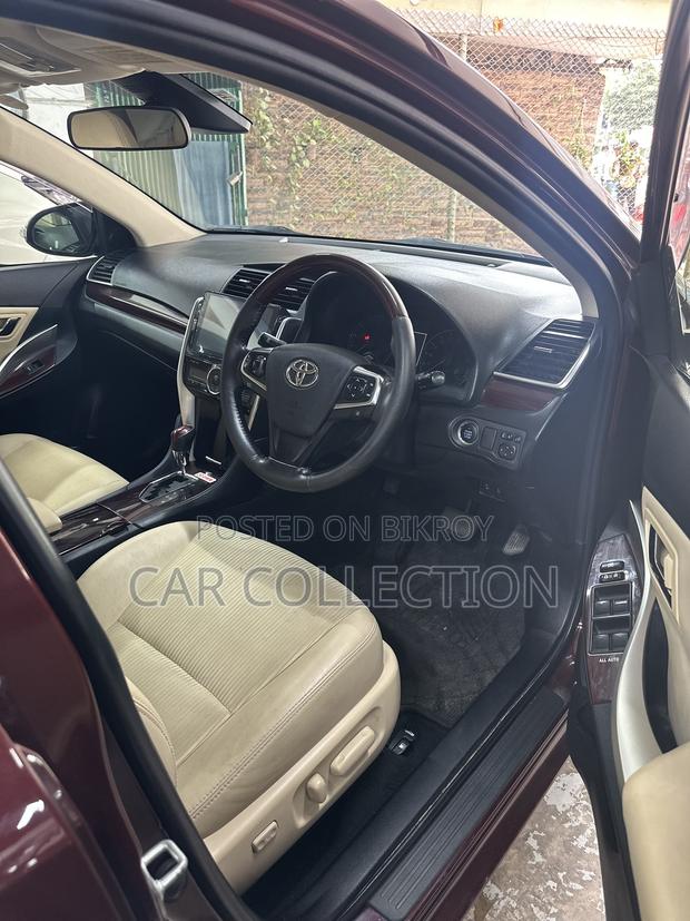 Toyota Premio 1.5 FWD 2018 Red