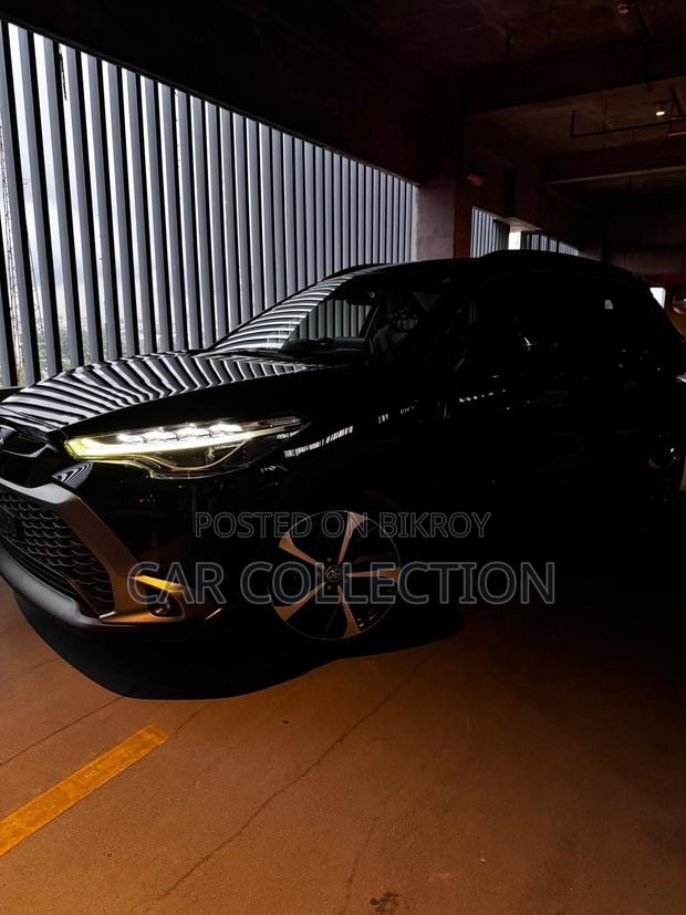 Toyota Corolla Cross 1.8 Hybrid AWD 2021 Black