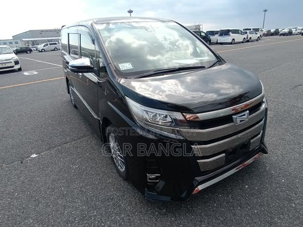 Toyota Noah 2021 Black