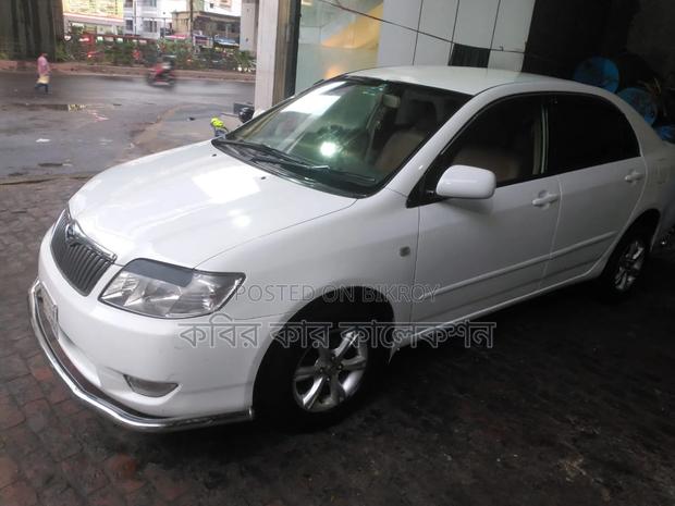 Toyota Corolla 2004 White