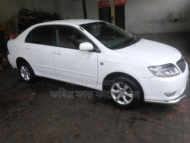 Toyota Corolla 2004 White