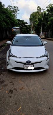 Toyota Prius 2017 Pearl for sale