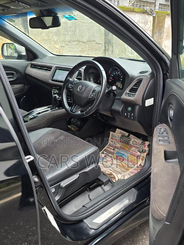 Honda Vezel 1.5 2WD 2017 Black