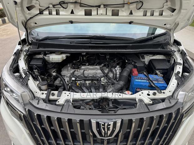 Toyota Noah 2019 Pearl