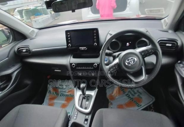 Toyota Yaris Cross 2021 Red