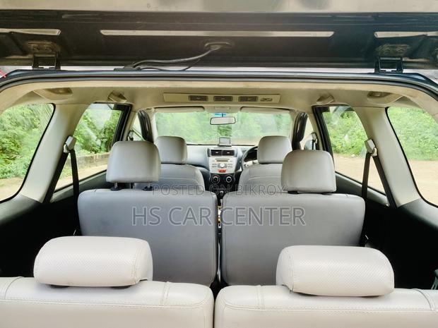 Toyota Avanza 2012 Gray