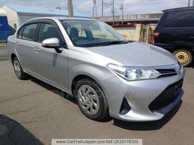 Toyota Axio 2021 Silver