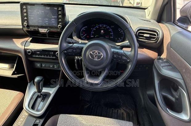 Toyota Yaris Cross 1.5 Hybrid FWD 2021 Black