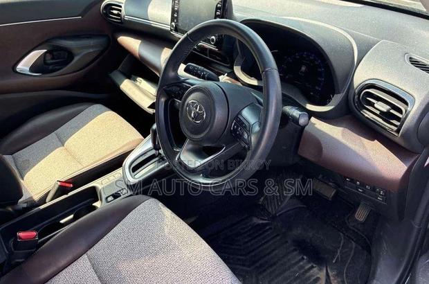 Toyota Yaris Cross 1.5 Hybrid FWD 2021 Black