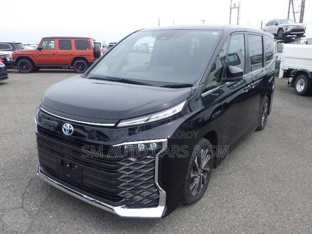 Toyota Voxy 2023 Black