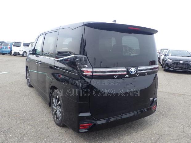 Toyota Voxy 2023 Black