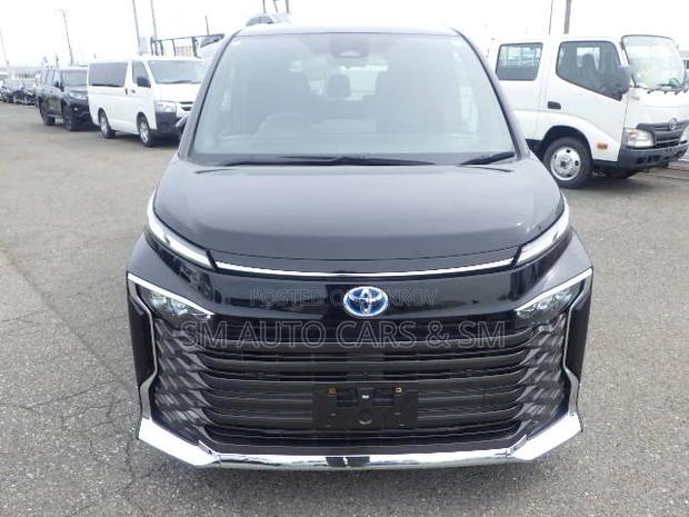 Toyota Voxy 2023 Black