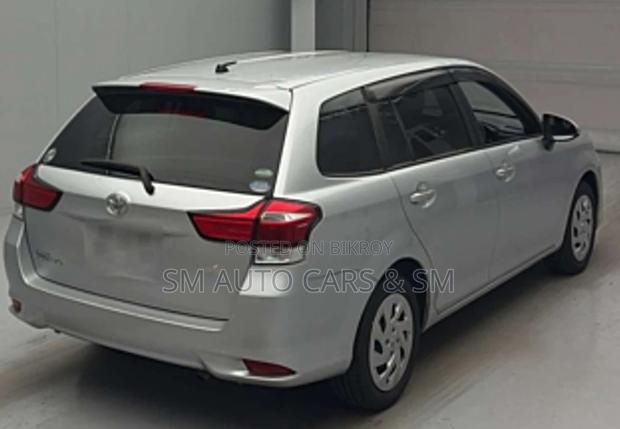 Toyota Corolla Fielder 2021 Silver