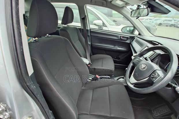 Toyota Axio 2021 Silver
