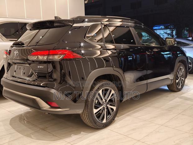 Toyota Corolla Cross 1.8 Hybrid AWD 2021 Black