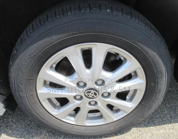 Toyota Noah 1.8 FWD Hybrid (7 Seater) 2021 Silver