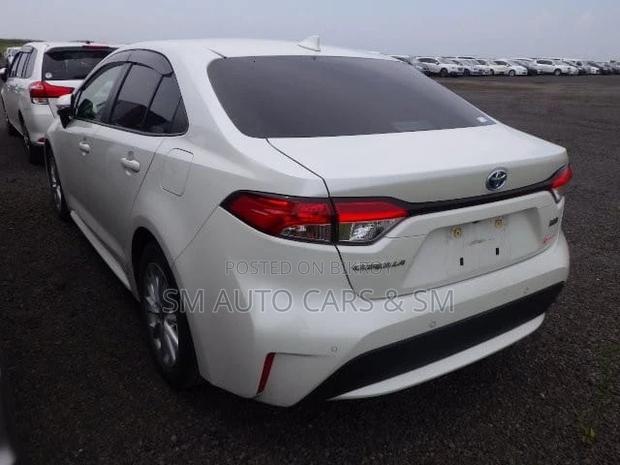Toyota Corolla 2021 Pearl