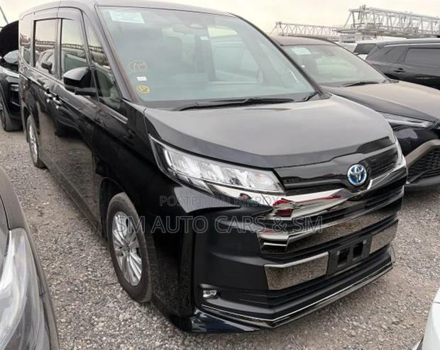 Toyota Noah 2022 Black